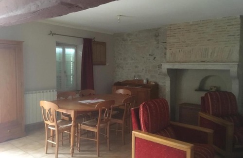 Saint-Pierre-le-Moutier House | Gite des Perrieres