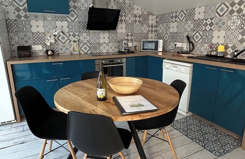 Maisdon-sur-Sevre Apartment | Gite des Tuileries