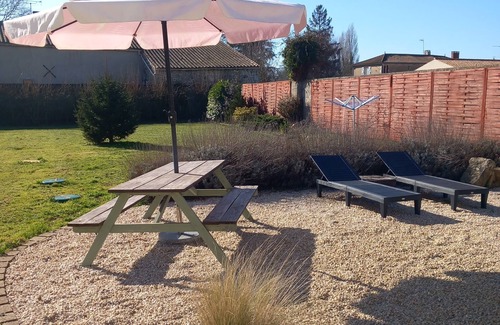Petosse Cottage | Gite Du Lys Two bedroom Cottage in Petosse