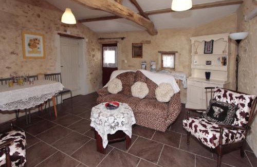 Saint-Maigrin House | Gite du Passignac