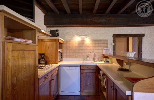 Fourneaux House | Gite DU Vernand- Se Ressourcer à la Compagne- Animaux Acceptés