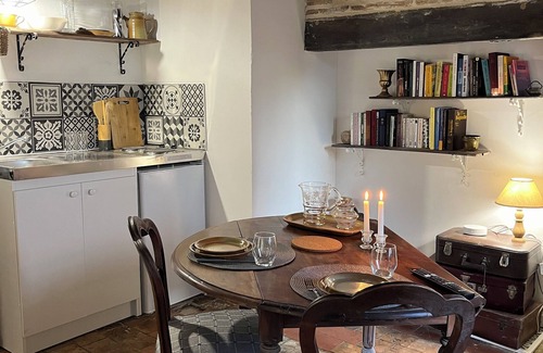 Lorris Apartment | Gite Ecurie