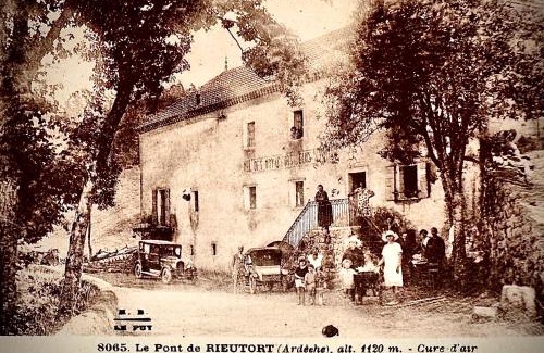Usclades-et-Rieutord House | Gite en Ardèche en face de la rivière
