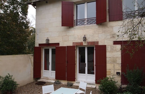 Floirac House | Gite Fonteneau Charming house 35 minutes from Bordeaux by streetcar or bus