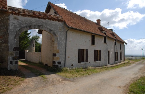 Sainte-Gemme-en-Sancerrois Cottage | - Gîte des Moineaux among the vines (Welcome to Pets)