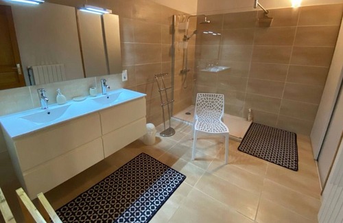 Gimat House | Gite Gimat, 2 bedrooms, 6 persons