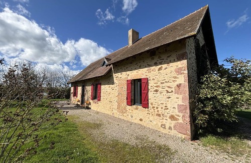 Haut-Bocage Cottage | Gite Haut-Bocage-Maillet, 4 bedrooms, 10 persons