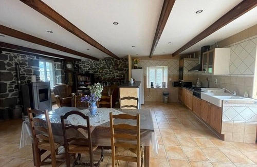 Le Falgoux House | Gîte - Holiday home at the foot of Puy Mary.