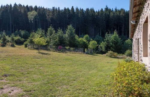 Saint-Hostien Cottage | Gite in Sucs country