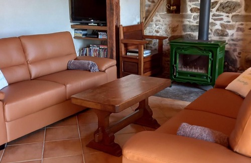 Junhac Cottage | Gite Junhac, 3 bedrooms, 6 persons