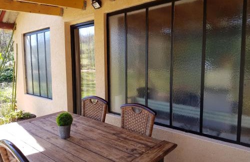Sainte-Alvere House | Gite L'Atelier studio pp en perigord noir piscine