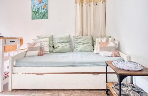 Riberac Apartment | Gite L'oiseau Du Paradis