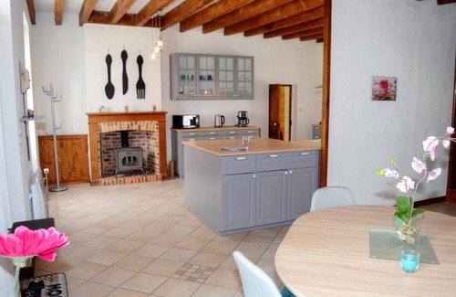 Mosnes House | GITE LA BELLE AVENTURE MOSNES + PMR ACCESS