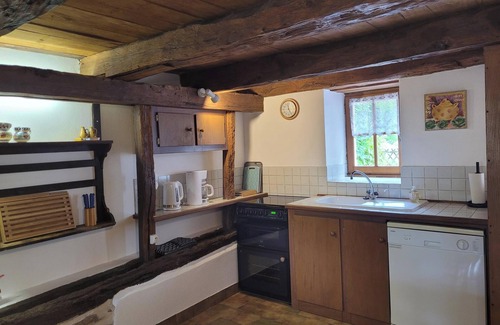 Saint-Saud-Lacoussiere House | Gite La Cave; stylish and comfortable countryside house