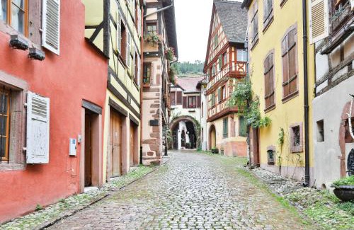 Kaysersberg-Vignoble Apartment | Gite "La Maison Jaune" à Kaysersberg avec garage