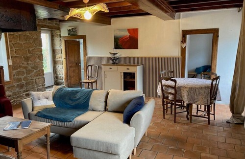 Fermanville House | Gite La Route du Phare ! Beaches, GR nearby, 15 kms from Cité de la Mer