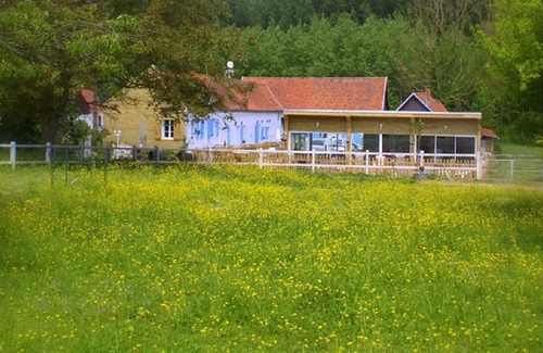 Boufflers House | Gite La Terre 11 pers shared covered and heated swimming pool
