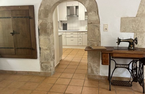 Chardonnay Cottage | Gite la Varenne. Spacious, quiet, with a pool.