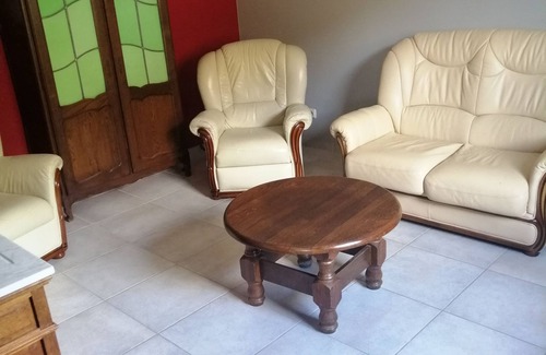 Annevoie-Rouillon Apartment | GITE "LE BEL ETAGE" 6 PERSONS WITH SWIMMING POOL AND JACUZZI Sleeps 3.