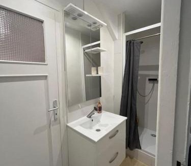 Chateau Apartment | Gite le little cottage 18m2 2 personnes