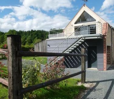 Necy House | Gite le long bois campagne charme 6 pers