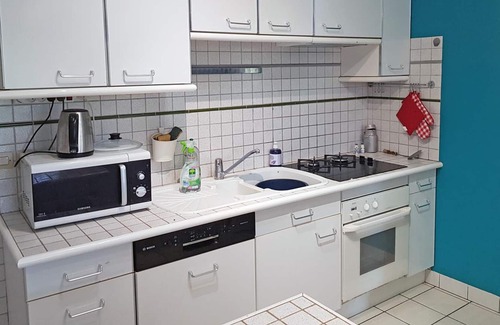 Le Neufbourg Cottage | Gite Le Neufbourg, 4 bedrooms, 8 persons