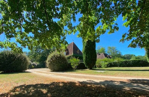 Journiac House | Gite Le Noisetier/Tennis - annex Manoir de Quintefeuille