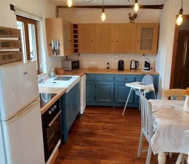 Corgnac-sur-l'Isle Apartment | Gite Le petit moineau
