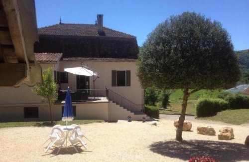 Tour-de-Faure House | Gite le Roucayral , vue imprenable sur St Cirq Lapopie, deux chambres climatisées