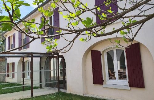 Saint-Andeol-le-Chateau House | GITE LES ARCHES