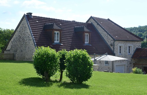Nesle-le-Repons House | GITE LES HOULOTS, PEACE AND RELAXATION