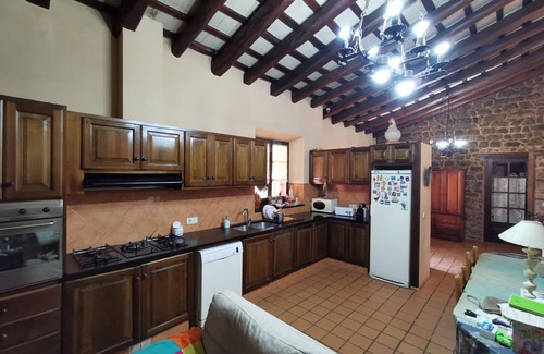 Llagostera Cottage | Gite Llagostera, 5 bedrooms, 11 persons