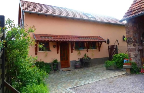 Gresswiller House | Gîte located on the Strasbourg and Colmar wine route, Gresswiller. Christmas market
