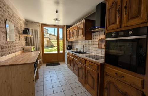 Marsac Cottage | Gite Marsac, 6 bedrooms, 14 persons