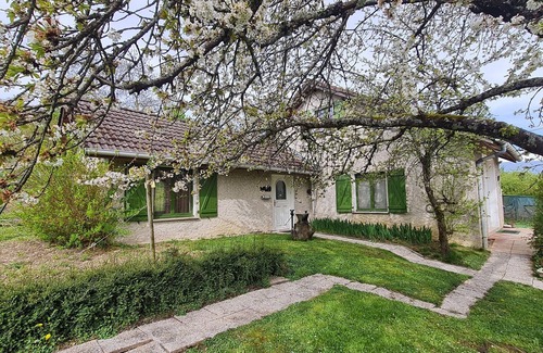 Mont-le-Vignoble Cottage | Gite Mont-le-Vignoble, 2 bedrooms, 4 persons
