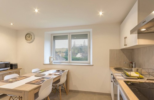 Montalet-le-Bois Cottage | Gite Montalet-le-Bois, 4 bedrooms, 10 persons
