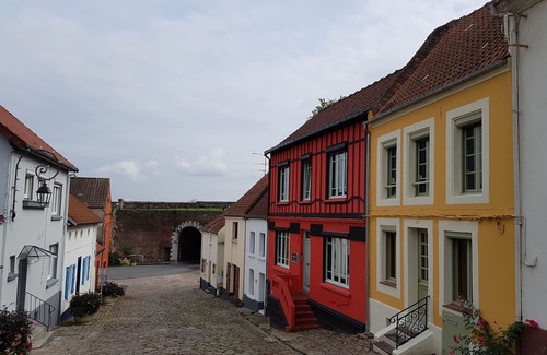 Montreuil-sur-Mer House | Gite Montreuil 1 to 6 people: L'Art du temps le Gite