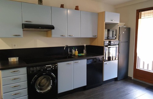 Nesles-la-Vallee Cottage | Gite Nesles-la-Vallée, 3 bedrooms, 5 persons