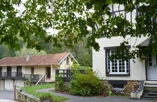 Nesles-la-Vallee Cottage | Gite Nesles-la-Vallée, 3 bedrooms, 5 persons