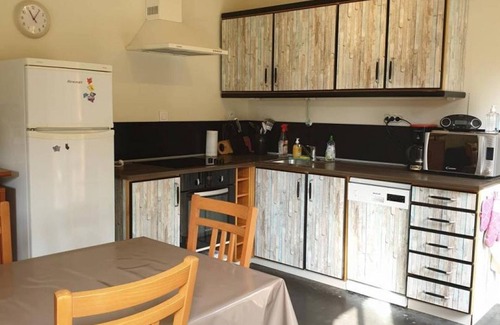 Nesles-la-Vallee Cottage | Gite Nesles-la-Vallée, 2 bedrooms, 4 persons