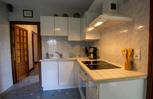 Thiviers House | Gite Oustal à Nouzet en Périgord Vert Avec Terrain D'un Hectare