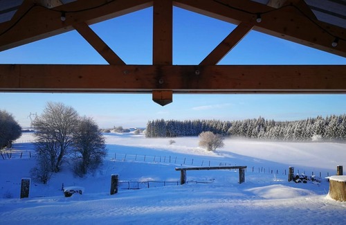 Frasne Ski Chalet | Gite pleine nature