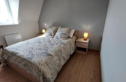 Saint-Etienne-de-Carlat House | Gite pour 6 personnes à 15 min dAurillac Cantal