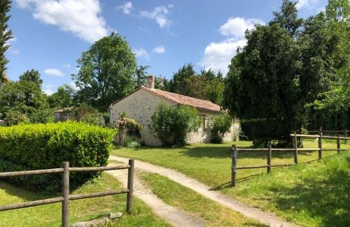 Lolme House | Gite Roche Blanche