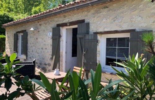 Lolme House | Gite Roche Blanche