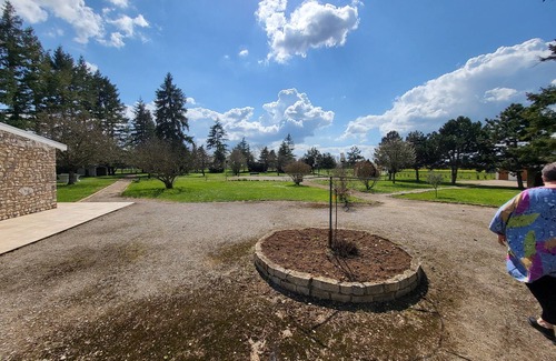 Chenou House | Gîte Rosier sleeps 5 with heated pool