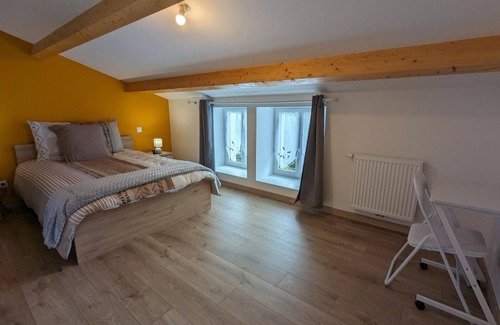 Saint-Gourson Cottage | Gite Saint-Gourson, 4 bedrooms, 8 persons