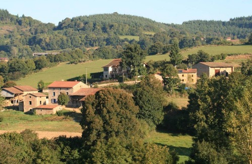 Saint-Romain-d'Urfe Cottage | Gite Saint-Romain-d'Urfé, 2 bedrooms, 4 persons