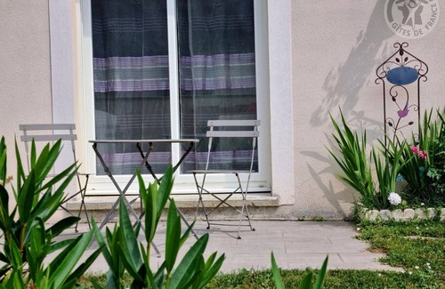 Saulx-Marchais Cottage | Gite Saulx-Marchais, 3 bedrooms, 6 persons