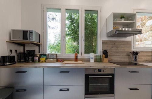Salavas House | Gite Spacieux Avec Espace spa Fermé Privatif